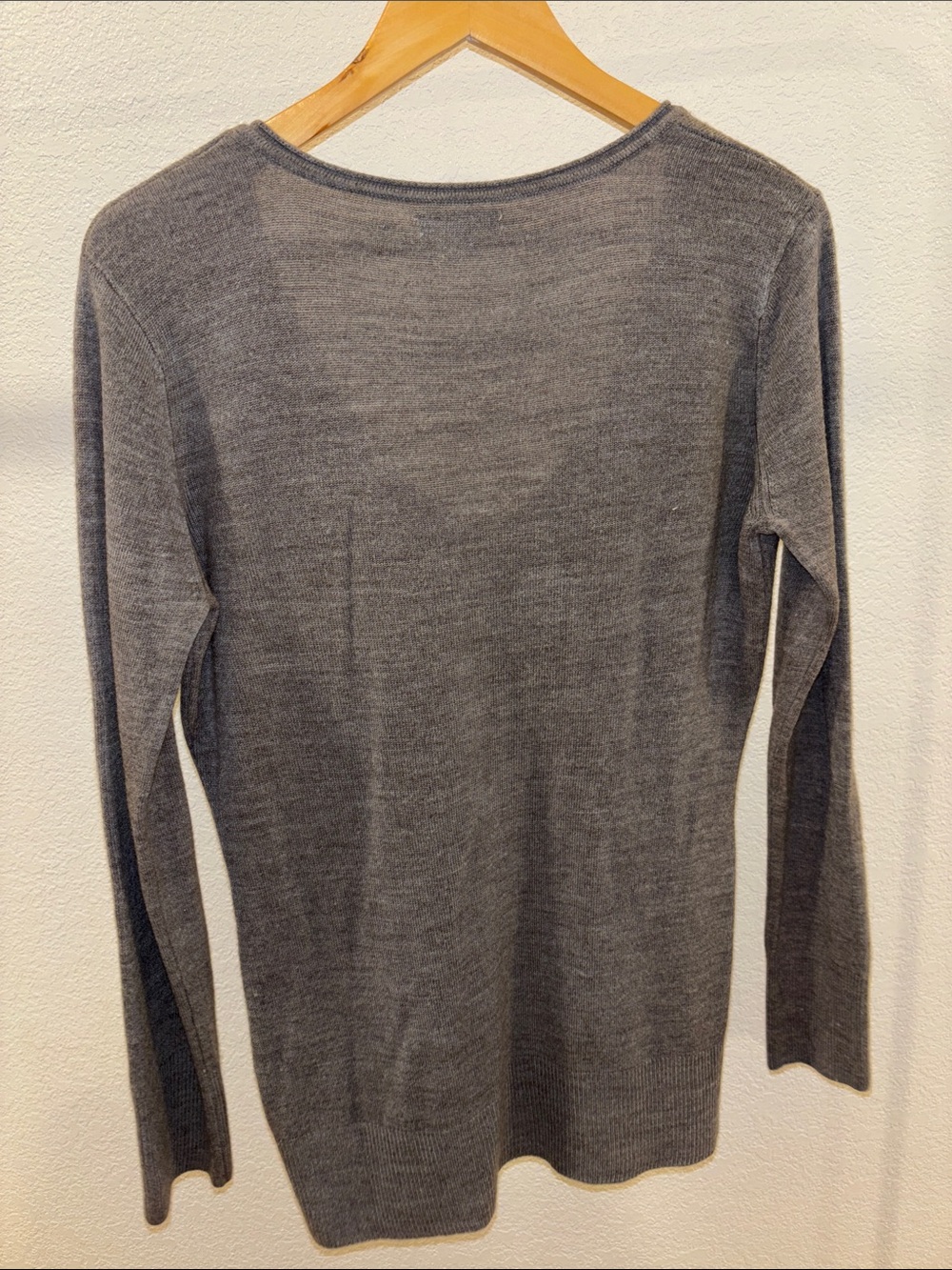 New York & Company Gray V-Neck Sweater - Picture 4 of 4